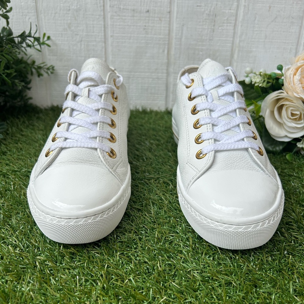 PAUL GREEN
White Women's White Sneakers with Gold Accents size Uk 3 US 5.5 NEW - Picture 10 of 17